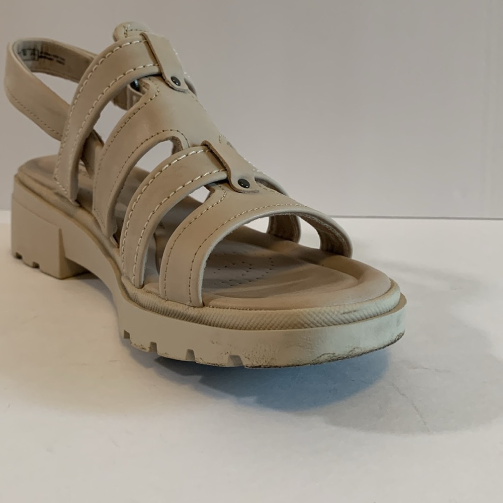 Clarks Coast Shine Sling backs 2” heel adjustable heel strap Sz 9 - Picture 9 of 13